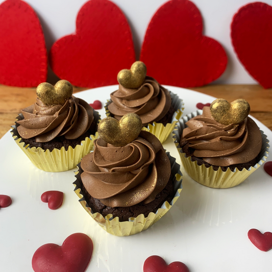 Walentynkowe muffinki brownie z kremem czekoladowym i chili